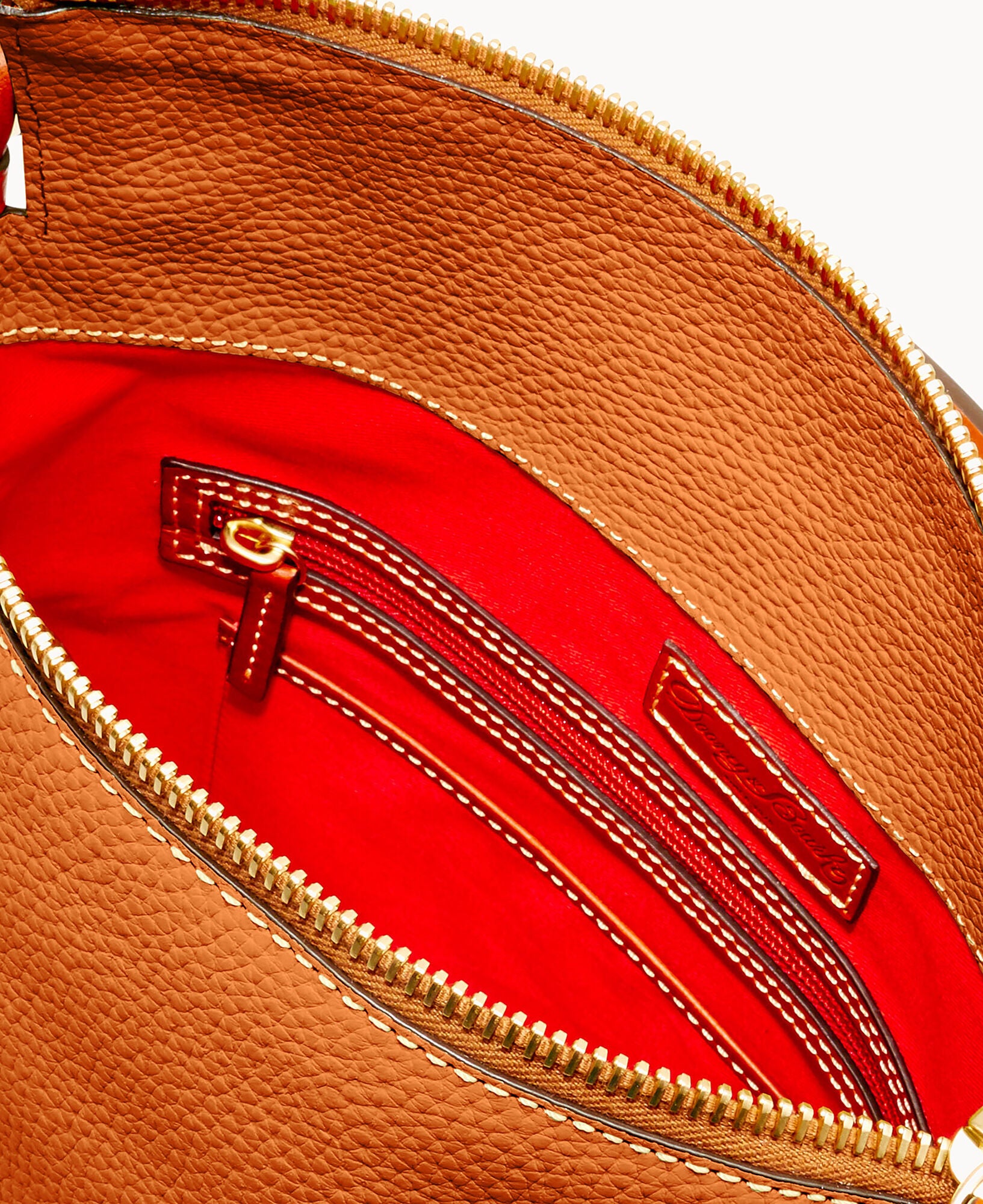 Pebble Grain Small Sloan - Image 19