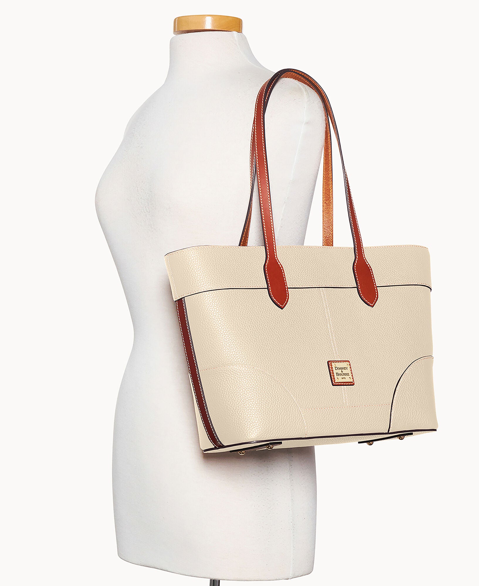 Pebble Grain Tote - Image 20
