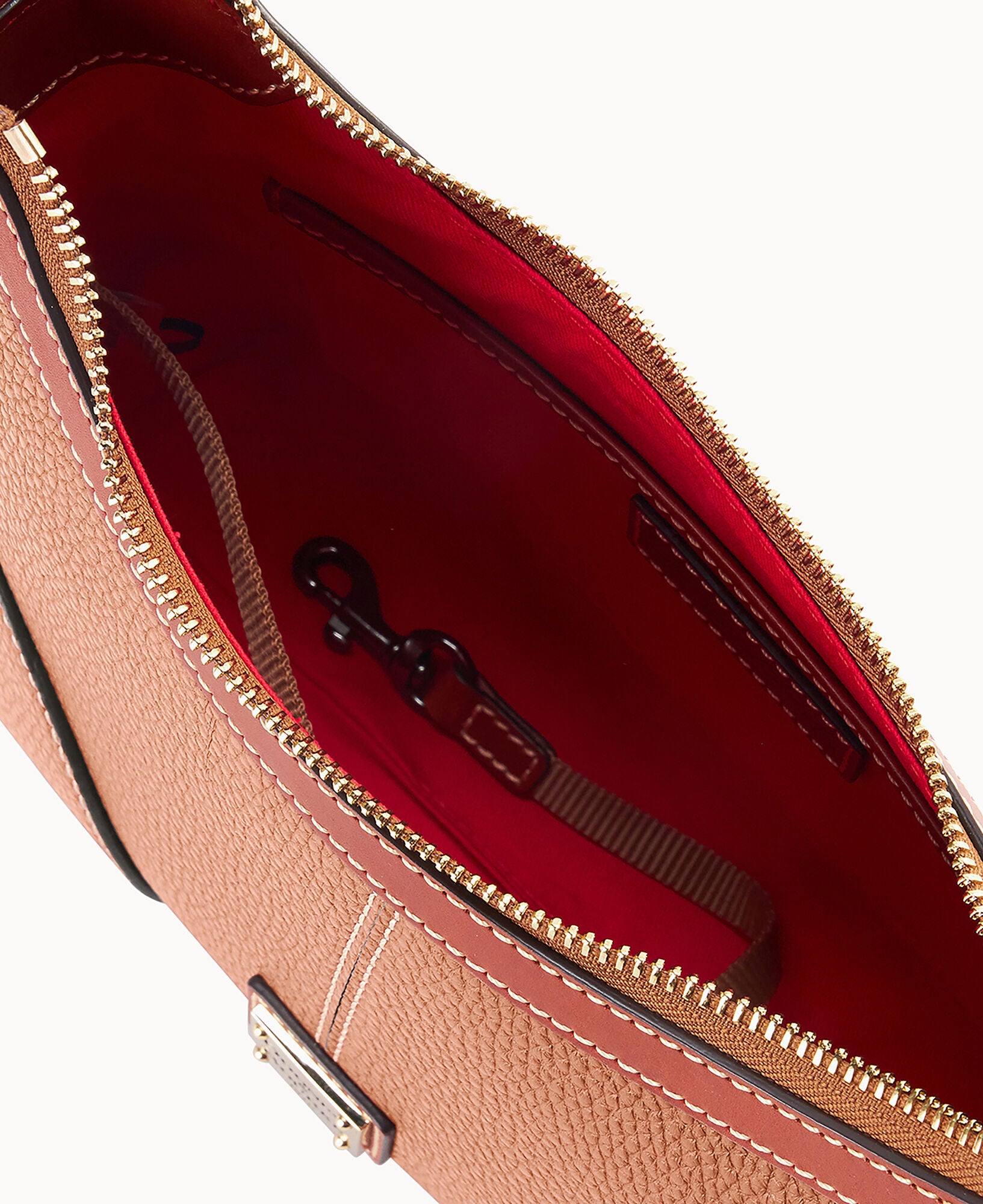 Pebble Grain Baguette - Image 19