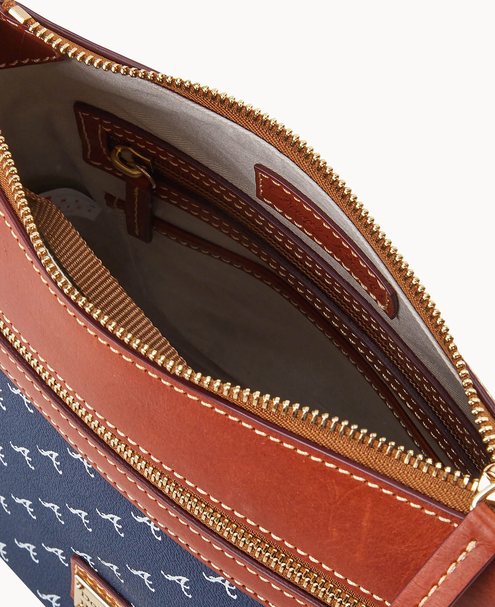 MLB Braves Crossbody 25 - Image 3