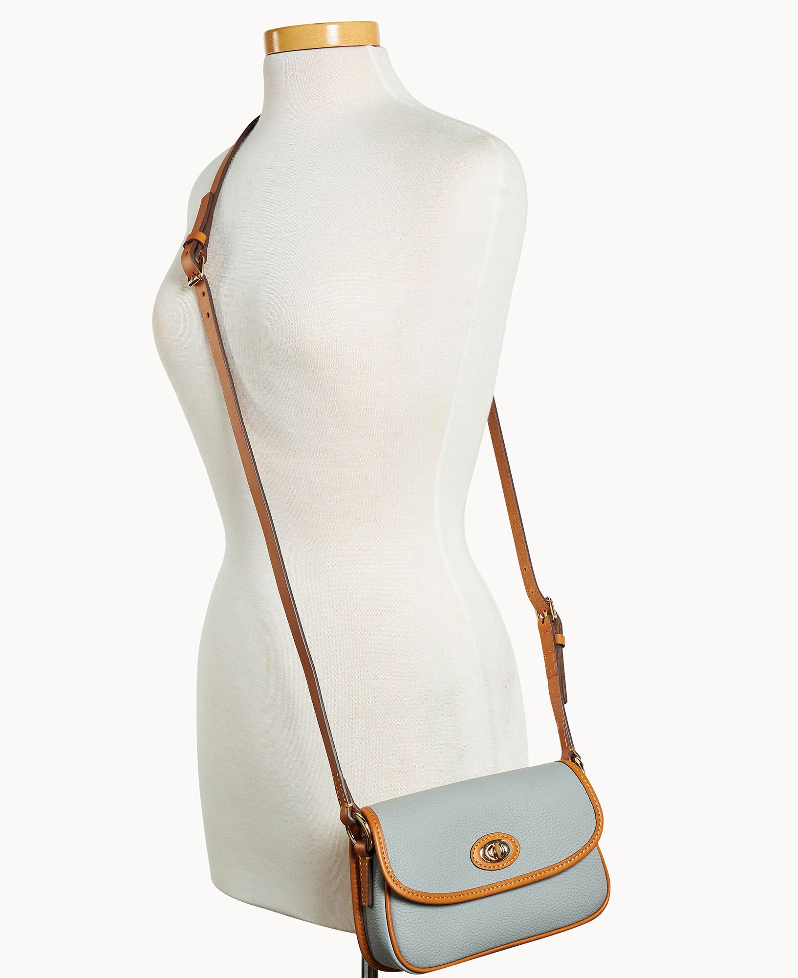 Pebble Grain Turnlock Crossbody 22 - Image 15