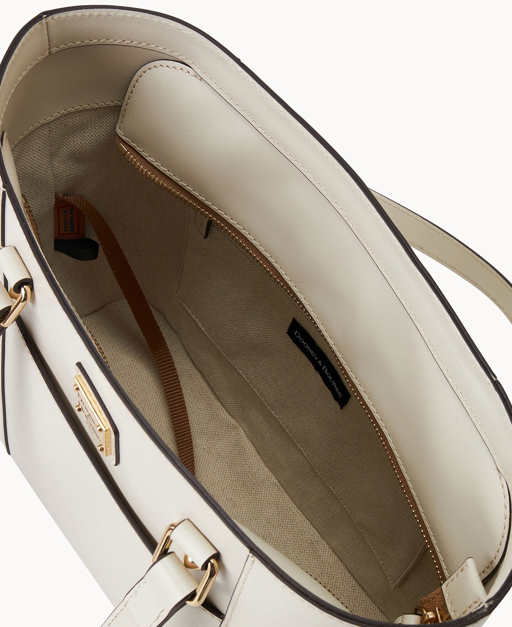Penrose Pocket Tote 30 - Image 18