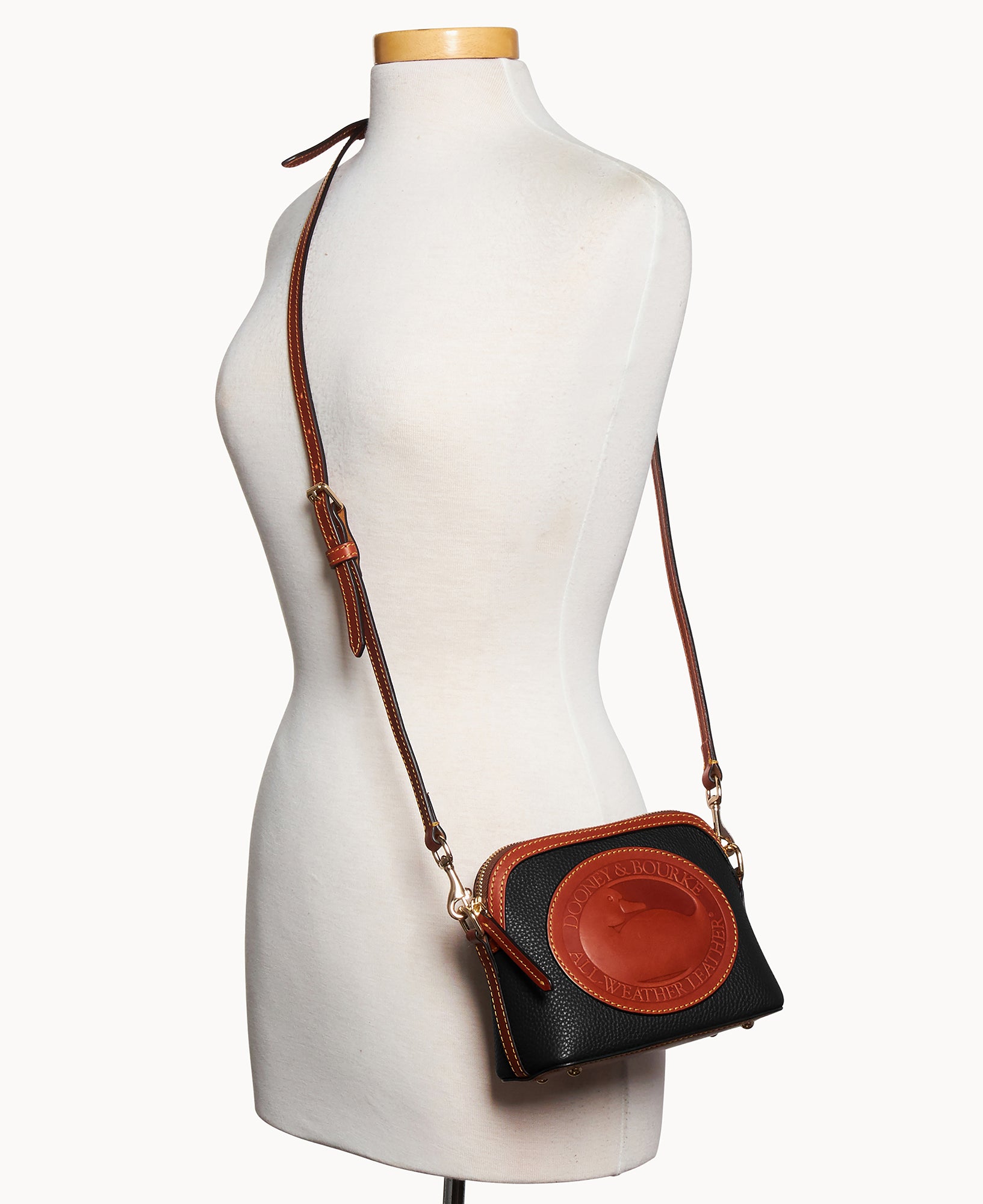Heritage Domed Crossbody 18 - Image 4