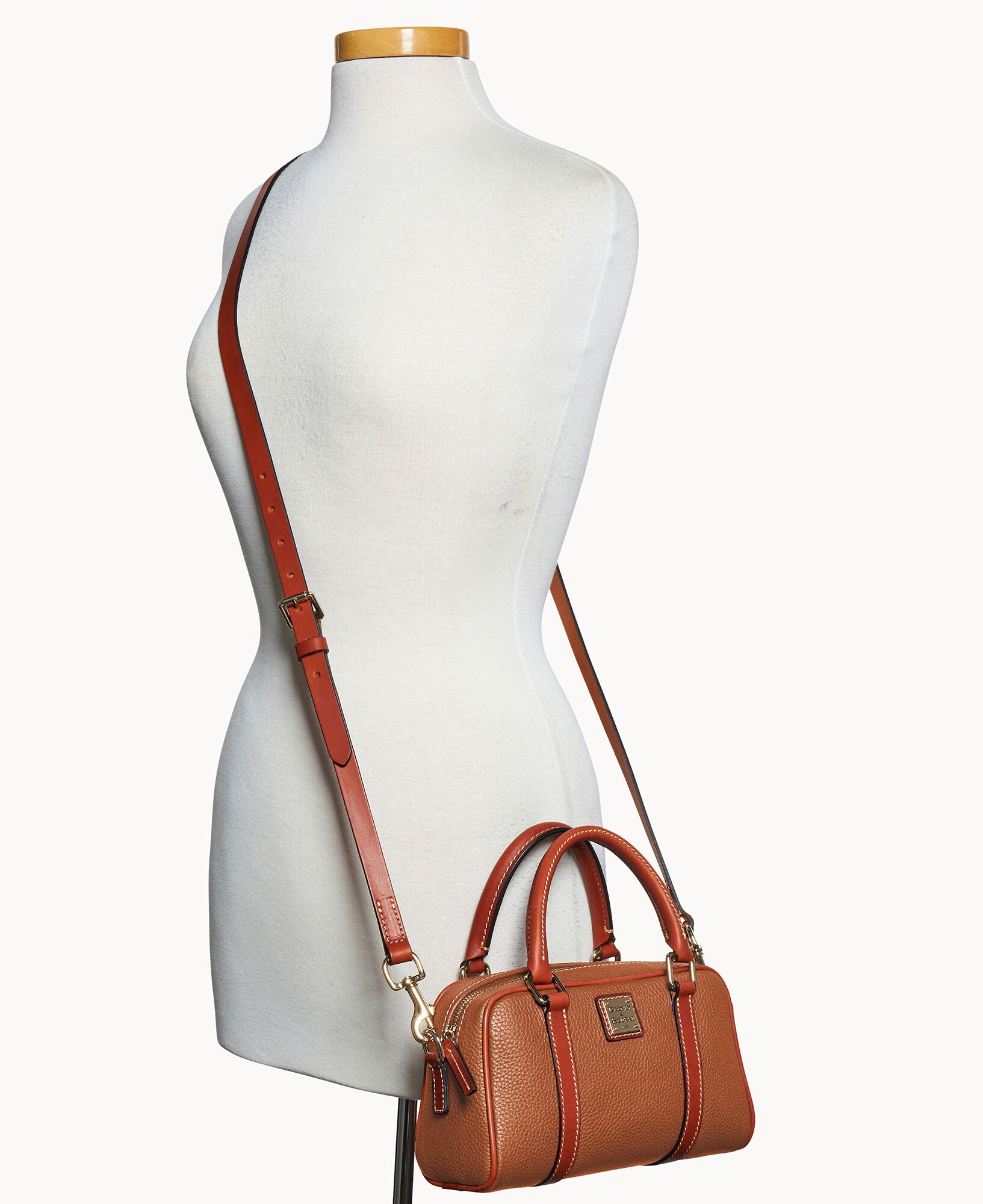Pebble Grain Satchel 24 - Image 17