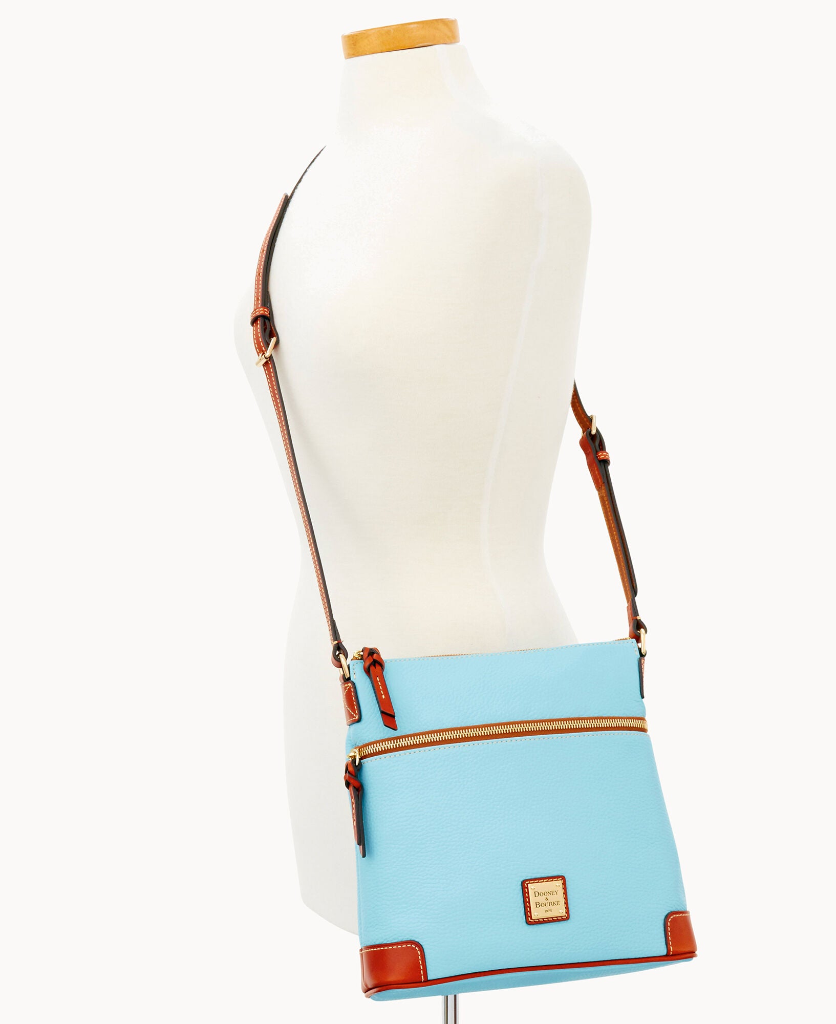 Pebble Grain Crossbody - Image 4