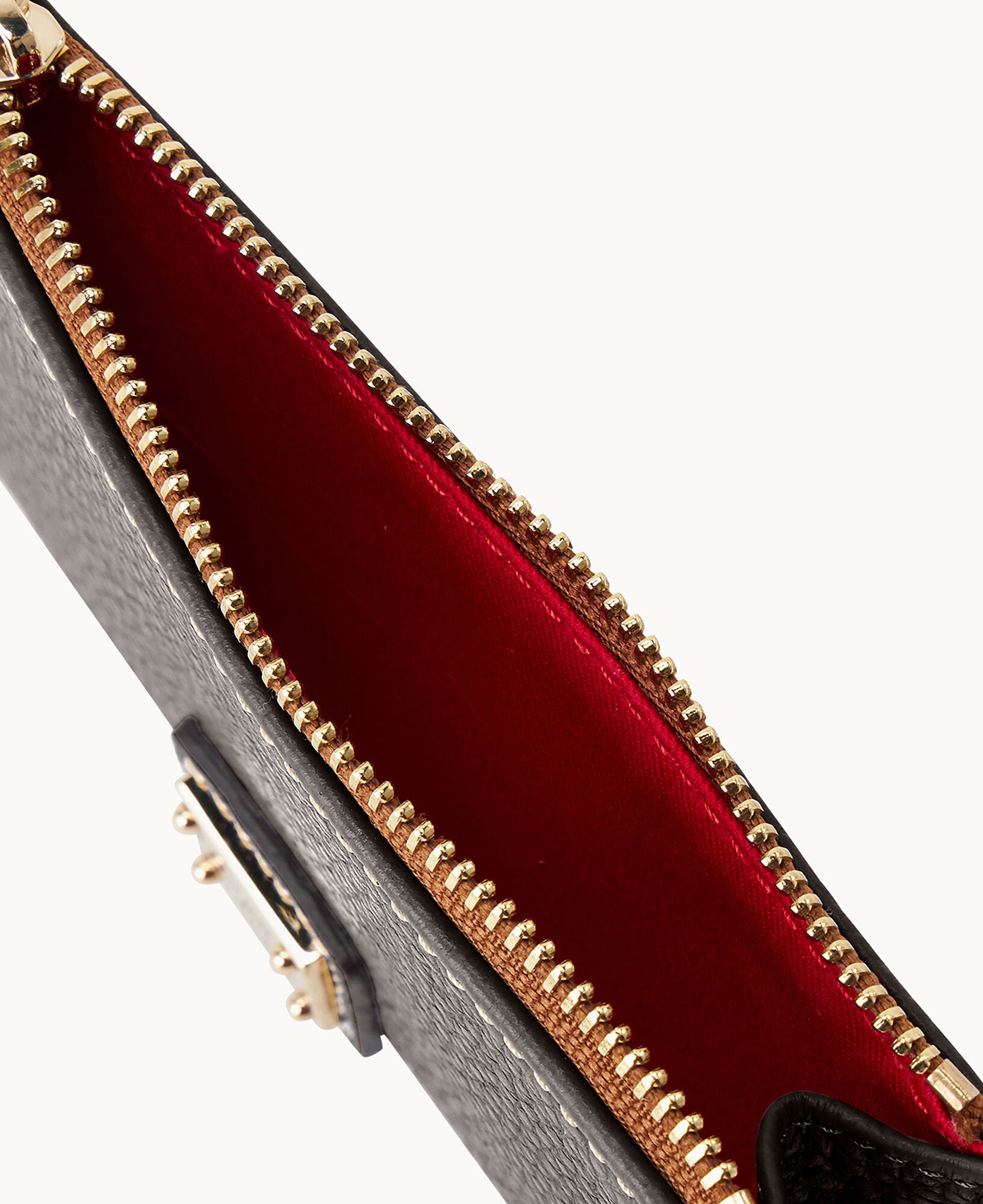 Pebble Grain Zip Credit Card Case - Image 24