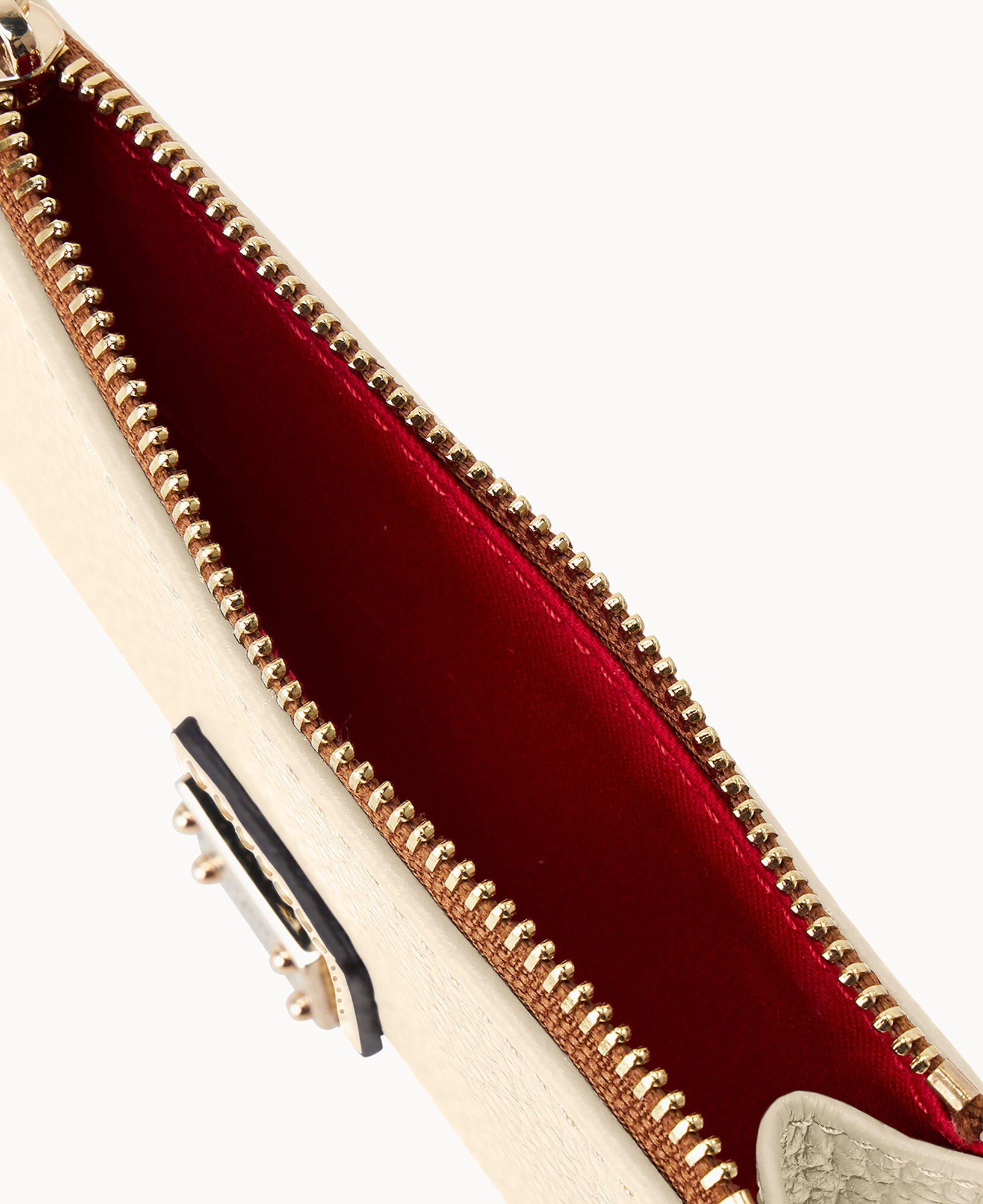 Pebble Grain Zip Credit Card Case - Image 27